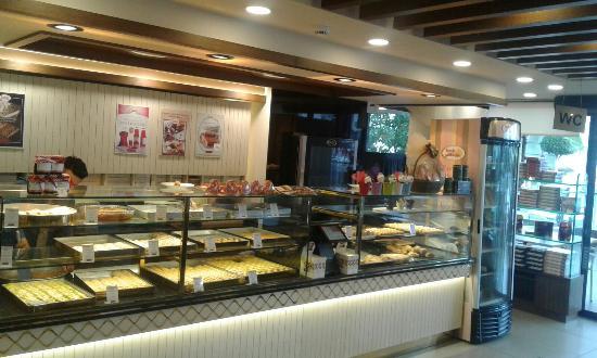 Faruk Güllüoğlu Lara